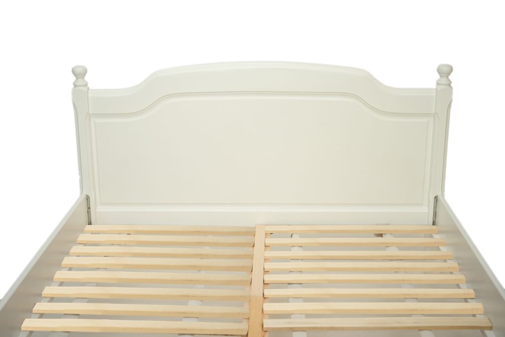 Pat lemn masiv alb, 180×200 cm