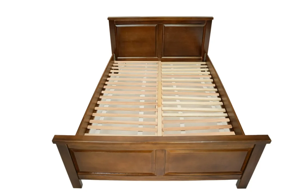 Pat lemn masiv, Marius 160x200 cm, Nuc