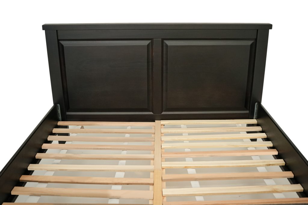 Pat lemn masiv Marius 160x200 cm, negru