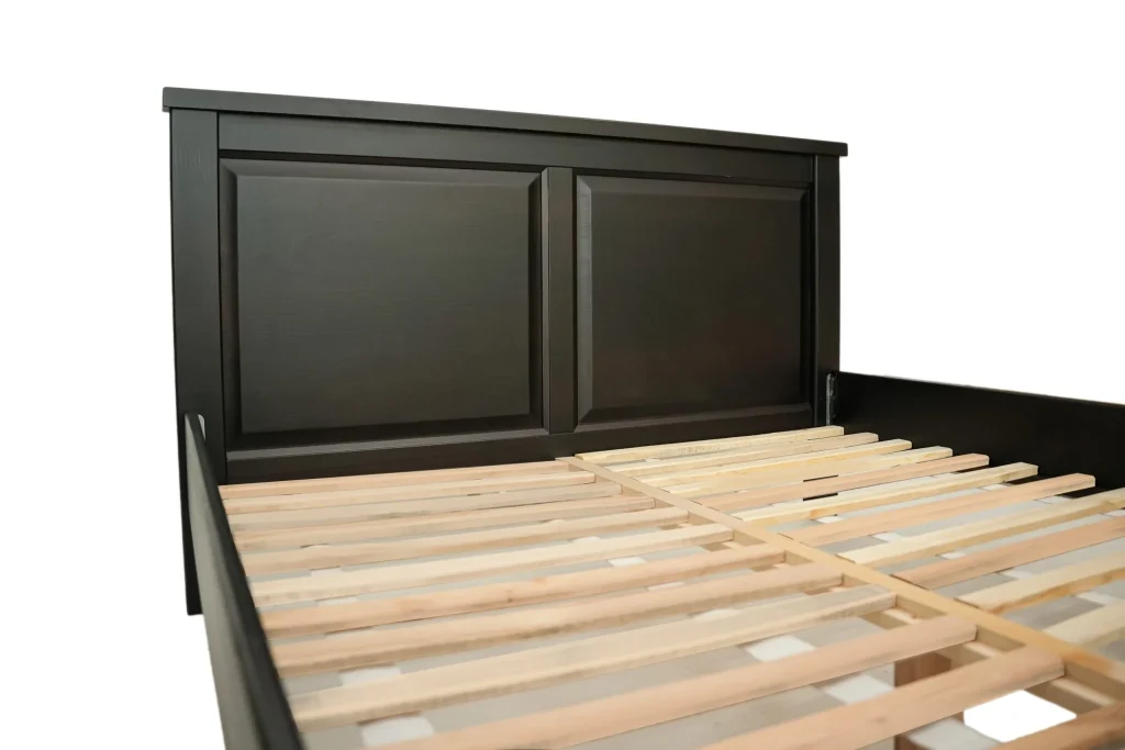 Pat lemn masiv Marius 160x200 cm, negru